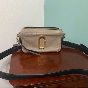 Marc Jacobs - The Softshot 21 leather crossbody camera bag